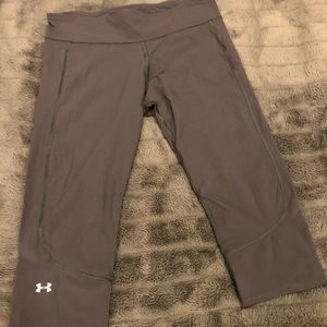 Under armour cropped leggings